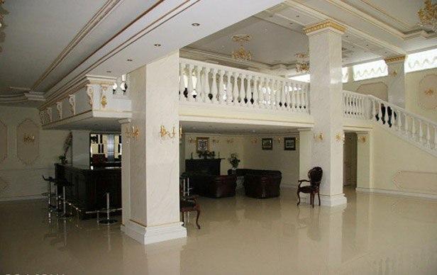 На фото ремонт банкетного зала под ключ в Киеве от начала до конца, все этапы ремонта.